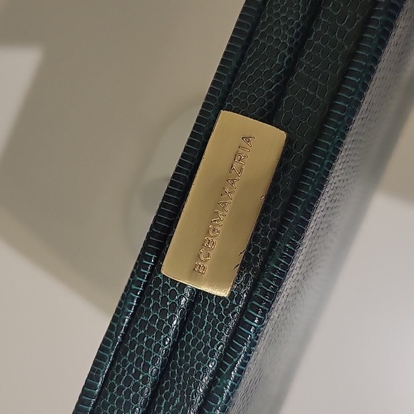 BCBG MAXAZRIA green leather clutch bag - Picture 2 of 9